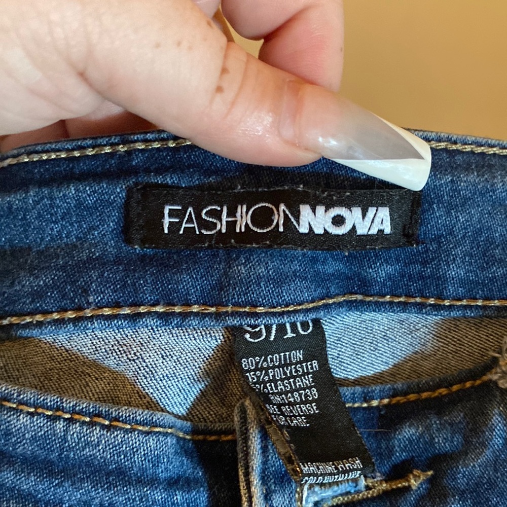 Size 9/10 fashion nova jeans
